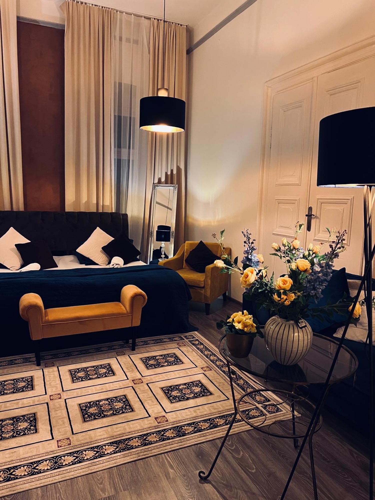 Csaky Palace Ba 3 Bratislava Eksteriør billede